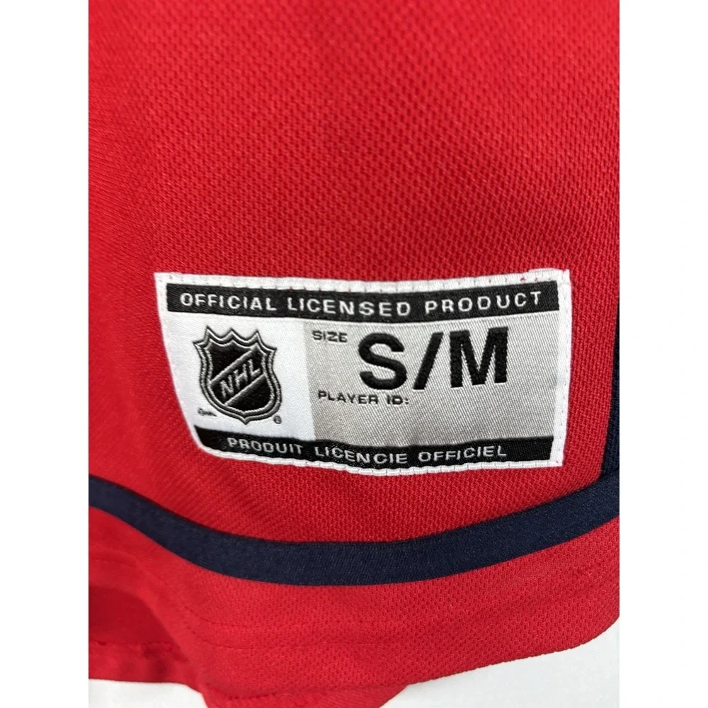 NHL Officially Licensed jersey size S washington Capitals hockey pullover